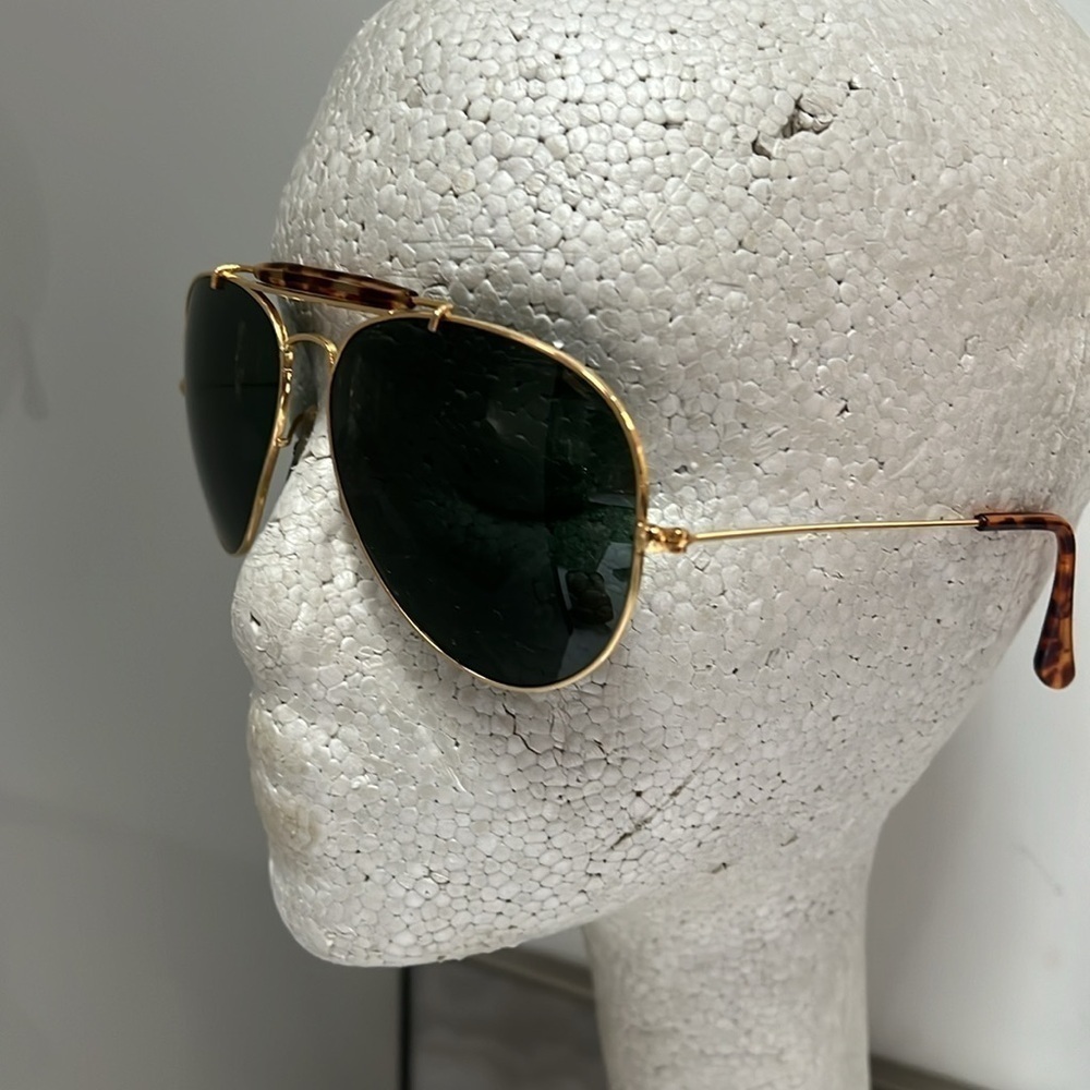 Claiborne Vintage Aviator Gold Rim Tortoise Men’s Green Glass Lens Sunglasses